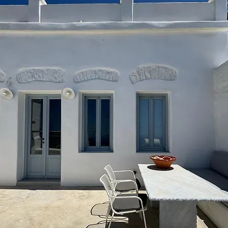בית נופש Dyo Tinos