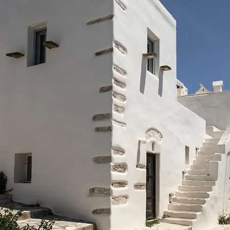 Dyo Tinos Triandáros